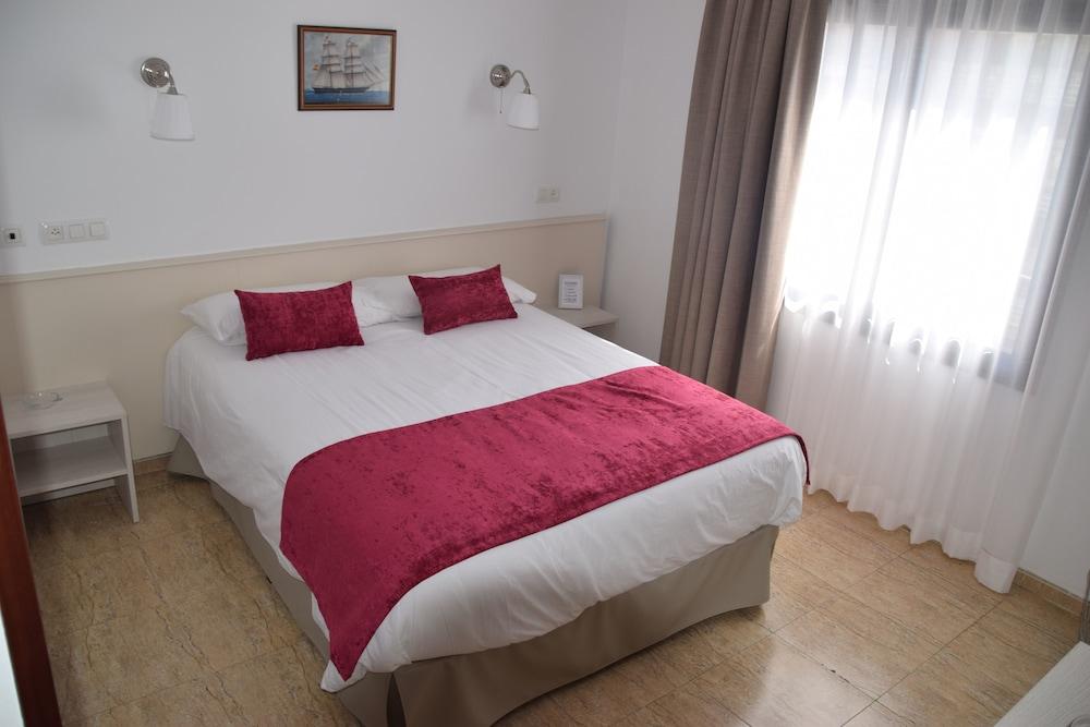Hotel Bella Dolores Lloret de Mar Exteriör bild
