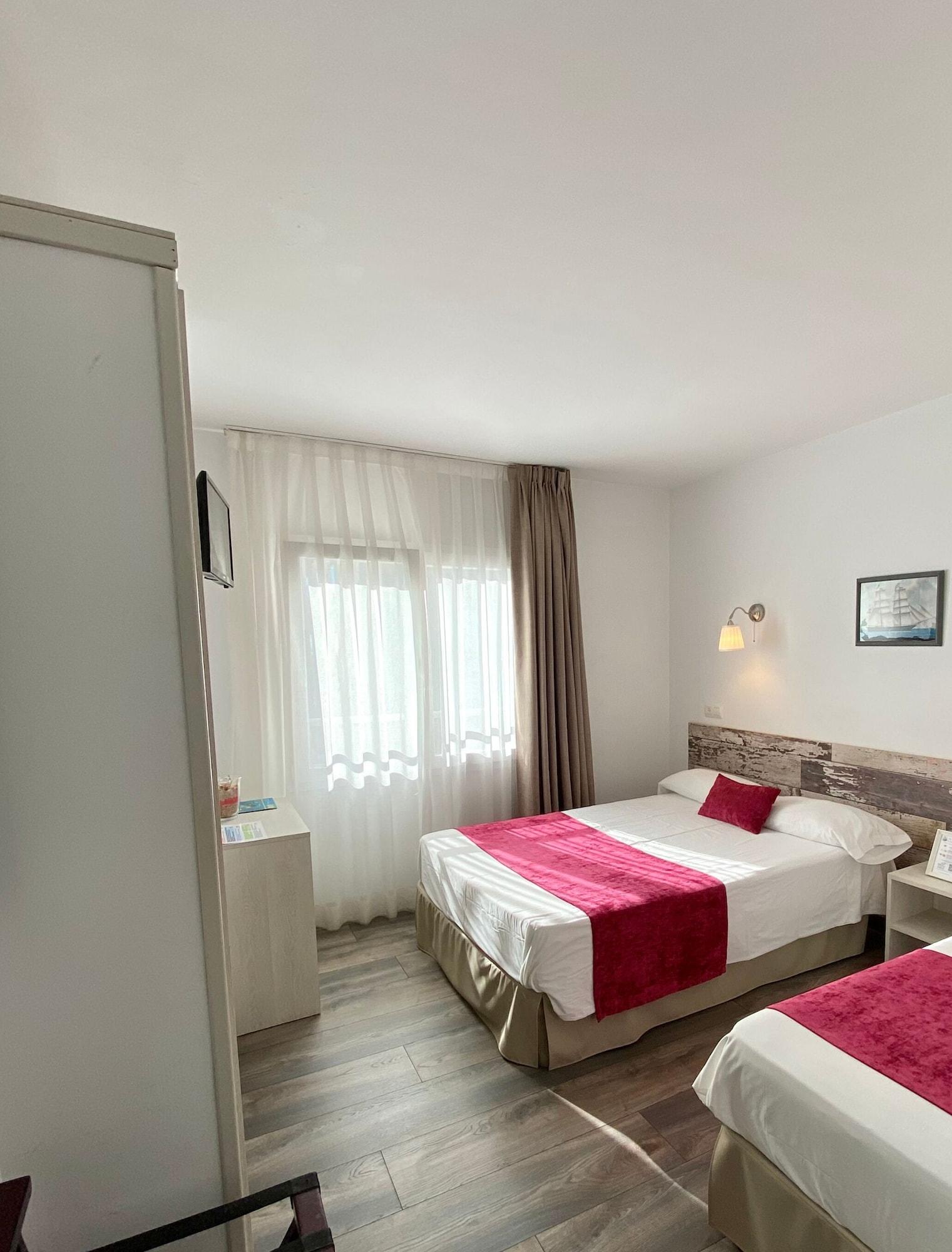 Hotel Bella Dolores Lloret de Mar Exteriör bild