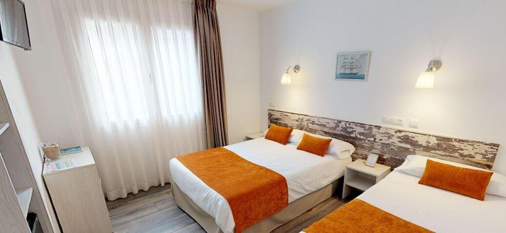Hotel Bella Dolores Lloret de Mar Exteriör bild