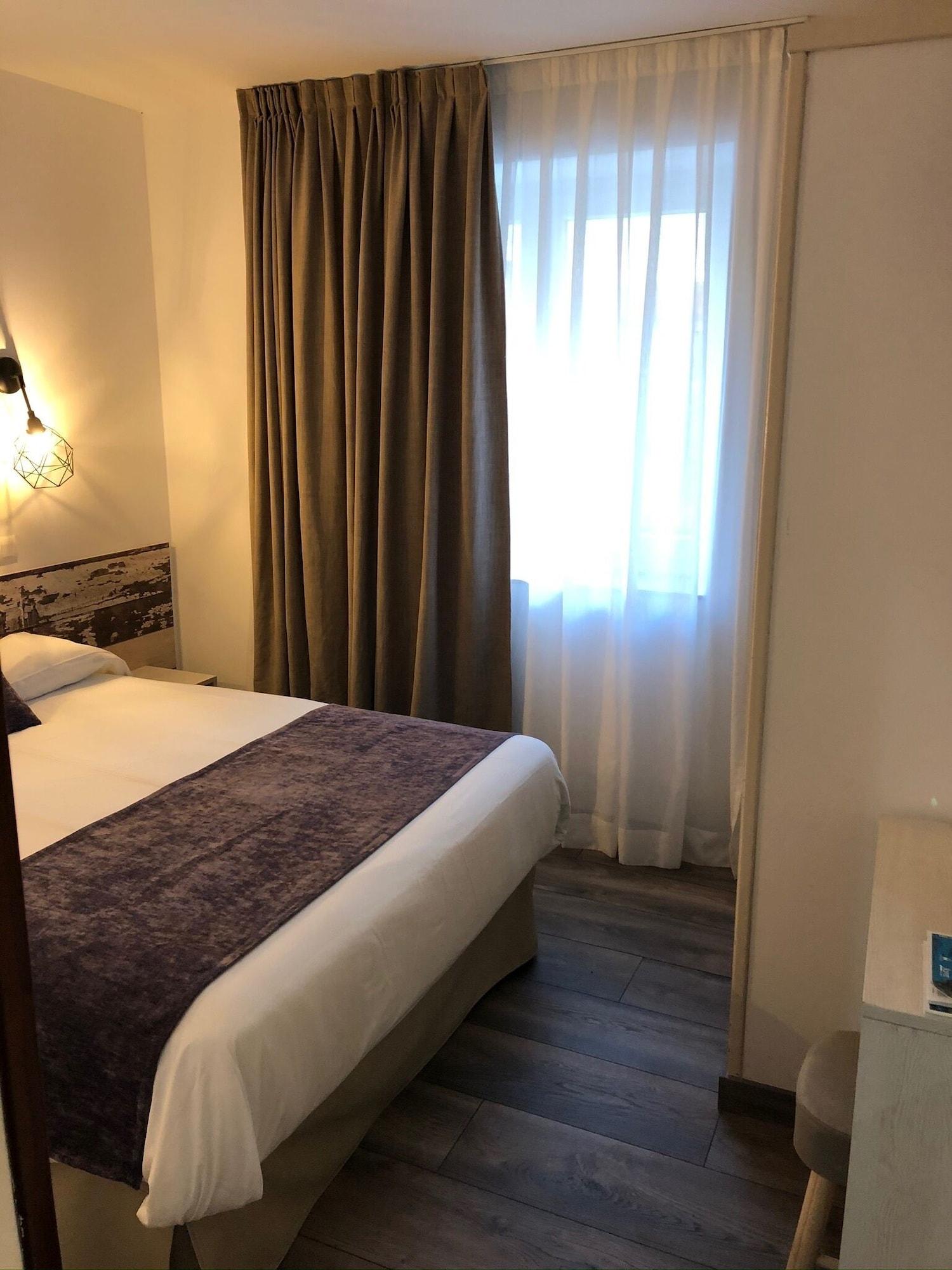 Hotel Bella Dolores Lloret de Mar Exteriör bild