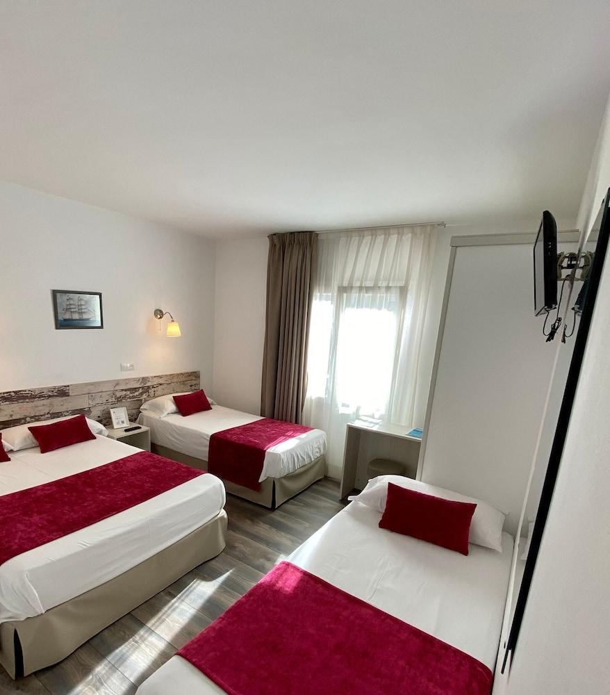 Hotel Bella Dolores Lloret de Mar Exteriör bild