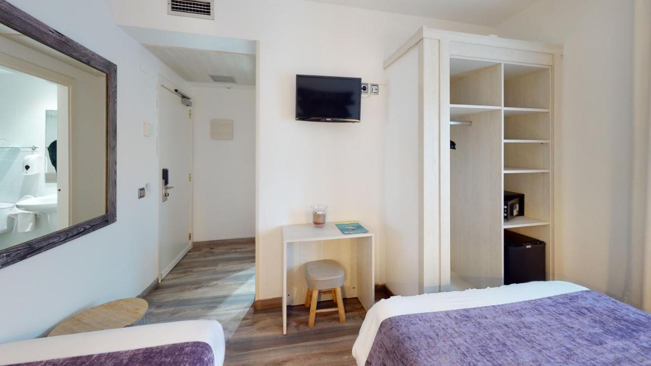 Hotel Bella Dolores Lloret de Mar Exteriör bild