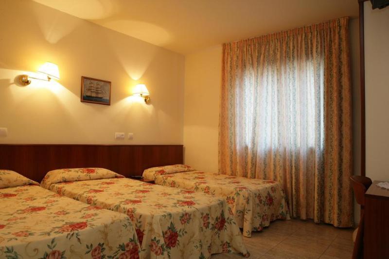 Hotel Bella Dolores Lloret de Mar Exteriör bild